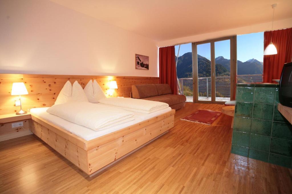 Hotel Pension Geiger Serfaus Pokoj fotografie